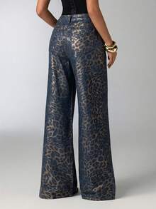 Aloruh Women's Leopard Print Pocket Button Casual Versatile Daily Wear Wide Leg Jeans - Blue - View 2