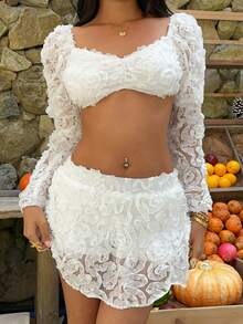 Sunnyshic 2件套 女士刺绣网纱心形领露脐上衣和迷你裙 - 白色 - 查看 6