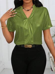 Lineaform Glossy Notch Collar Tee For Holiday Party - Green - View 3