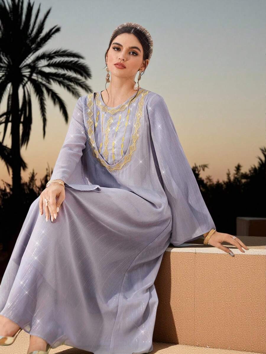 Al Najma 女士几何刺绣圆领宽松优雅阿拉伯连衣裙