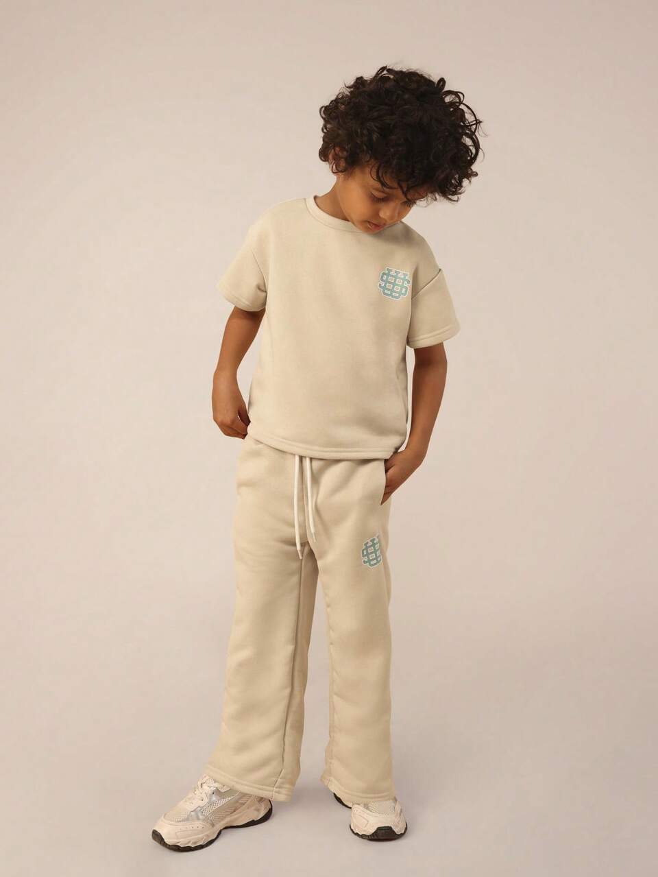 Oversized T-Shirt And Jogger Set With Checkered Logo