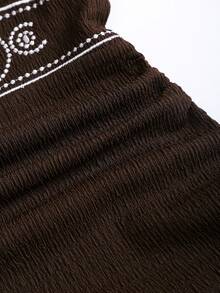 SHEIN Sweetro Đầm chữ A ngắn màu nâu thêu hoa, cổ buộc dây, viền bèo nhún, thích hợp cho các bữa tiệc Giáng sinh, Năm mới, Lễ Tạ ơn, mùa xuân, hè, thu, đông. - màu nâu - Xem 3