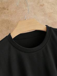 HIMLAND Men's Casual Everyday Commute Simple Versatile Letter Graphic Decor Short Sleeve T-Shirt And Drawstring Waist Long Pants Set, Spring/Summer/Autumn ,Men's Black Short Sleeve Tracksuit Set , Casual Summer Jogging Suit For Men ,Solid Color Crew Neck T-Shirt And Joggers ,Breathable Gym Workout Clothes Set ,Streetwear Style Lounge Set With Patch ,Soft Blend 2 Piece Outfit ,Travel Outfit Airport Style Men ,Men's 2 Piece Casual Tracksuit Men Summer Sweatsuit Mens Co-Ord Set Mens Jogger Set Men 2 Piece - Black - View 3