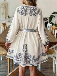 SHEIN Holidaya Women's Spring/Summer New Retro Print Bohemian Elegant Vacation Apricot Paisley Print V-Neck Slim Waist Tie Three-Quarter Sleeve Short Dress - Multicolor - View 2