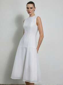 Aveloria Modichic 女士优雅白色无袖连衣裙，圆领，收腰设计，拼接下摆，适合工作和休闲场合穿着。 - 白色 - 查看 6
