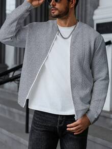 Manfinity CasualCool 男士纯色休闲拉链长袖卫衣，百搭日常穿着，男士针织开衫，男士针织衫外套，灰色男士套装，灰色外套，复古风格，适合日常休闲、周末旅行、户外活动、探险旅行、轻松的工作环境或半正式场合，可作为男友/丈夫礼物、周年纪念/生日礼物、派对、夏季假期、沙滩装、夏威夷婚礼以及春夏穿着。 - 灰色 - 查看 5