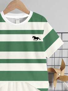 两件套小马图案条纹印花休闲圆领短袖T恤和短裤套装，适合夏季穿着 - 彩色 - 查看 4