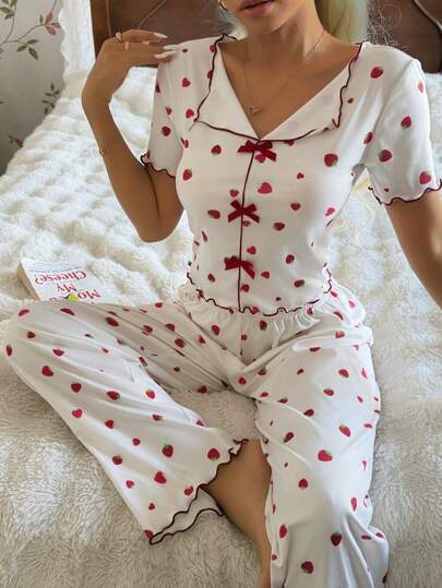 CottageSlumber Conjunto de pijama casual de mujer con top con cuello y decoración de lazo, estampado de corazones y pantalones de manga corta