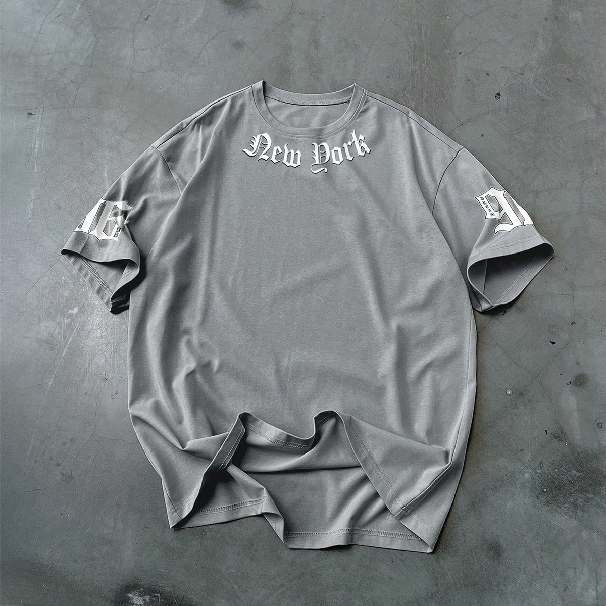 Camiseta de manga corta casual y versátil con cuello redondo y estampado de letras para hombres