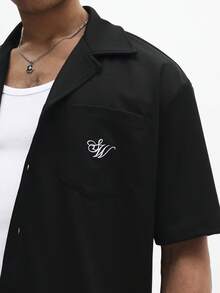 SUMWON 经典纽扣短袖衬衫和抽绳短裤套装，饰有刺绣logo细节，夏季休闲家居服 - 黑色 - 查看 2