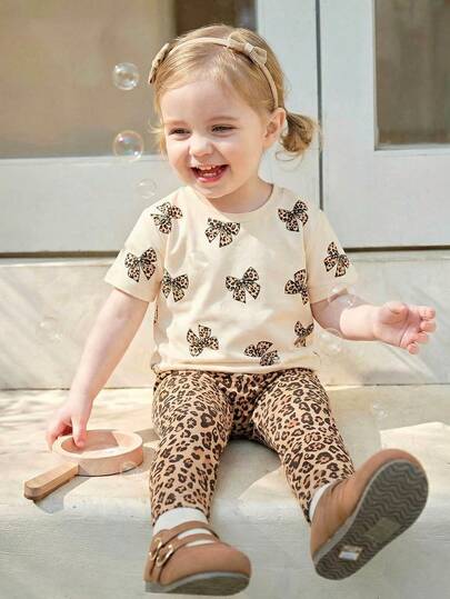 SHEIN 女婴休闲宽松圆领短袖T恤和打底裤两件套，适合春夏穿着