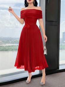 Feyla Gaun Mini Pesta Wanita Warna Polos Tanpa Bahu dengan Detail Kerut dan Hiasan Bunga 3D serta Mutiara Imitasi, Elegan dan Pinggang Terikat - Burgundy - View 4