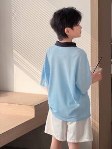 SHEIN Little Byeori 1件儿童/青少年男童休闲校园风撞色POLO领短袖衬衫，适合通勤、上学、日常休闲穿着、运动、春夏穿着 - 淺藍色 - 查看 3