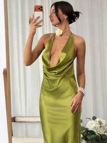 Aloruh Đầm nữ màu trơn, cổ yếm, không tay, xếp ly. - Màu Mù tạt vàng - Xem 3