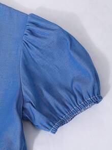 SHEIN 商务休闲少女荷叶边衬衫，教师衬衫配领带，返校季少女休闲泡泡袖撞色蝴蝶结衬衫，端庄少女蓝色系带衬衫，春夏少女休闲泡泡袖撞色蝴蝶结衬衫，基础款短袖T恤，春夏系带短袖衬衫，日常休闲装 - 藍色 - 查看 5