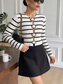 Pariaura Sweater Wanita Lengan Panjang Bergaris Blok Warna Serbaguna untuk Kasual Sehari-hari - Hitam dan Putih - View 1