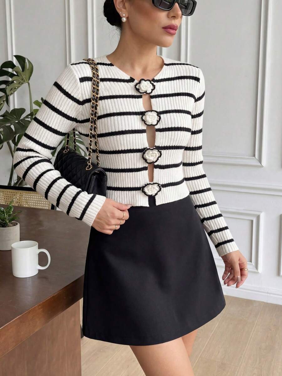 Pariaura Sweater Wanita Lengan Panjang Bergaris Blok Warna Serbaguna untuk Kasual Sehari-hari - Hitam dan Putih - View 1