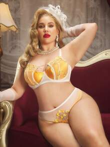 PinupPomp 大码女士性感内衣套装，含钢圈聚拢文胸和细丁字裤（两件套） - 黃色 - 查看 9