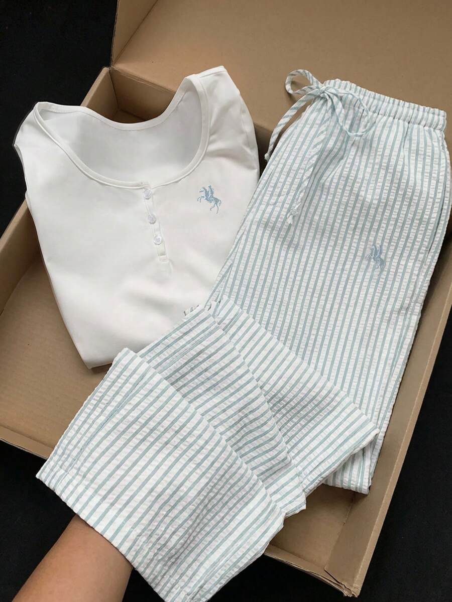 Comfortcana 新款春夏女士休闲刺绣细节纽扣上衣和条纹裤两件套，蓝色春季套装，适合海滩、感恩节、新年、圣诞节等场合。 - 淺藍色 - 查看 1