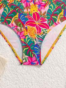 Tween Girl Colorful Floral Print Contrast Trim Halter Top & Shorts Swimsuit Set Tropical Bathing Suit Girls Tropical Print Bikini 2pcs Tween Girls Printed Swimwear Bikini Set Girls Hawaiian Girls Tropical Set Kids Bikini Set High Waist Girls Two Piece Bathing Tween Girls Tropical Print Bikini Summer Beach Tween Girl Swimsuit Two Piece - Multicolor - View 4