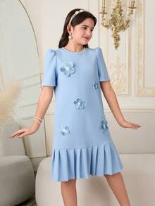 SHEIN 少女优雅公主裙，可爱3D立体花朵装饰，短袖圆领，褶裥下摆，A字短裙 - 淺藍色 - 查看 5