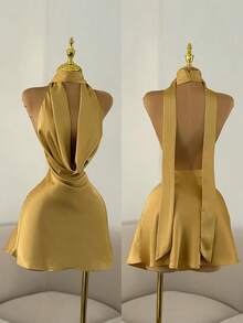 Aloruh 性感露背迷你连衣裙，深V领口和系带设计，浪漫约会装扮 - 芥末黃 - 查看 1