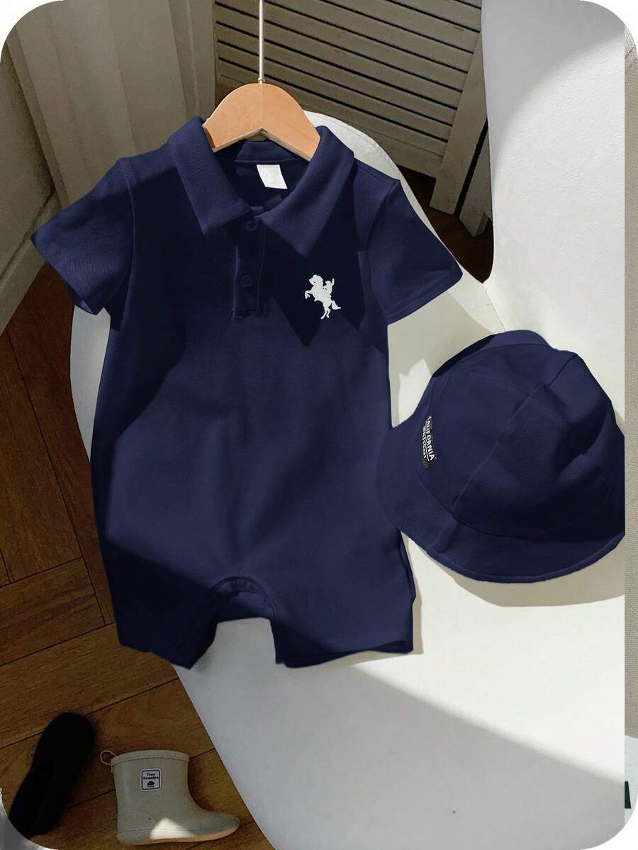 SHEIN 2件套新生儿男女宝宝舒适休闲学院风马匹印花黑色短袖Polo衫连体衣和遮阳帽套装，适合室内、室外、日常、运动、玩耍、派对、拍照、度假、春夏穿着。 - 藏蓝色 - 查看 1