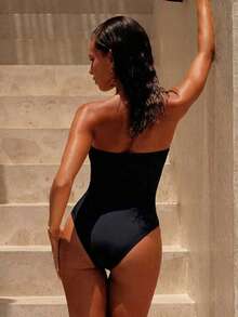 Swim Chiccia 女士印花褶皱抹胸连体泳衣，夏季时尚之选 - 彩色 - 查看 2