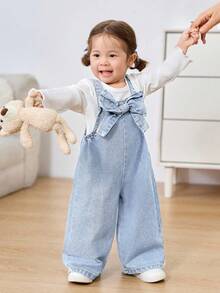 SHEIN Baby Mädchen 3D Schleife Dekor Blaue Jeans Locker Jumpsuit Hose - Helle Waschung - Übersicht 8