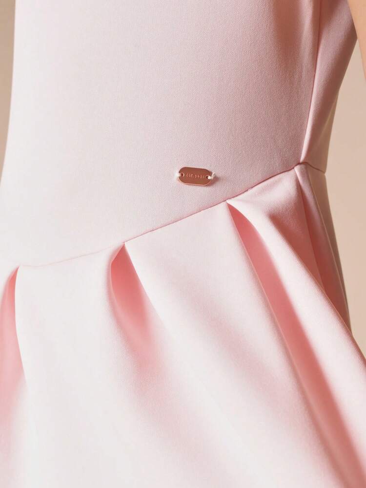 Sleeveless Tiered Dress With Bow Detail