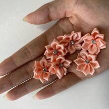 30 piezas/set Accesorio de decoración de prendas de unicolor, diseño de flor de cristal de fantasía de tela linda para manualidades de joyería DIY para coser - Color del capullo de nieve - Ver 14