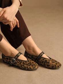 Rosivie Women Casual Versatile Commute Leopard Print Buckle Flats - Brown - View 8