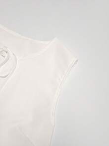 Franclia 夏季时尚百搭都市商务办公通勤情人节约会派对海滩休闲优雅经典数码印花蝴蝶结吊带开衫上衣和短裤女式两件套 - 白色 - 查看 5