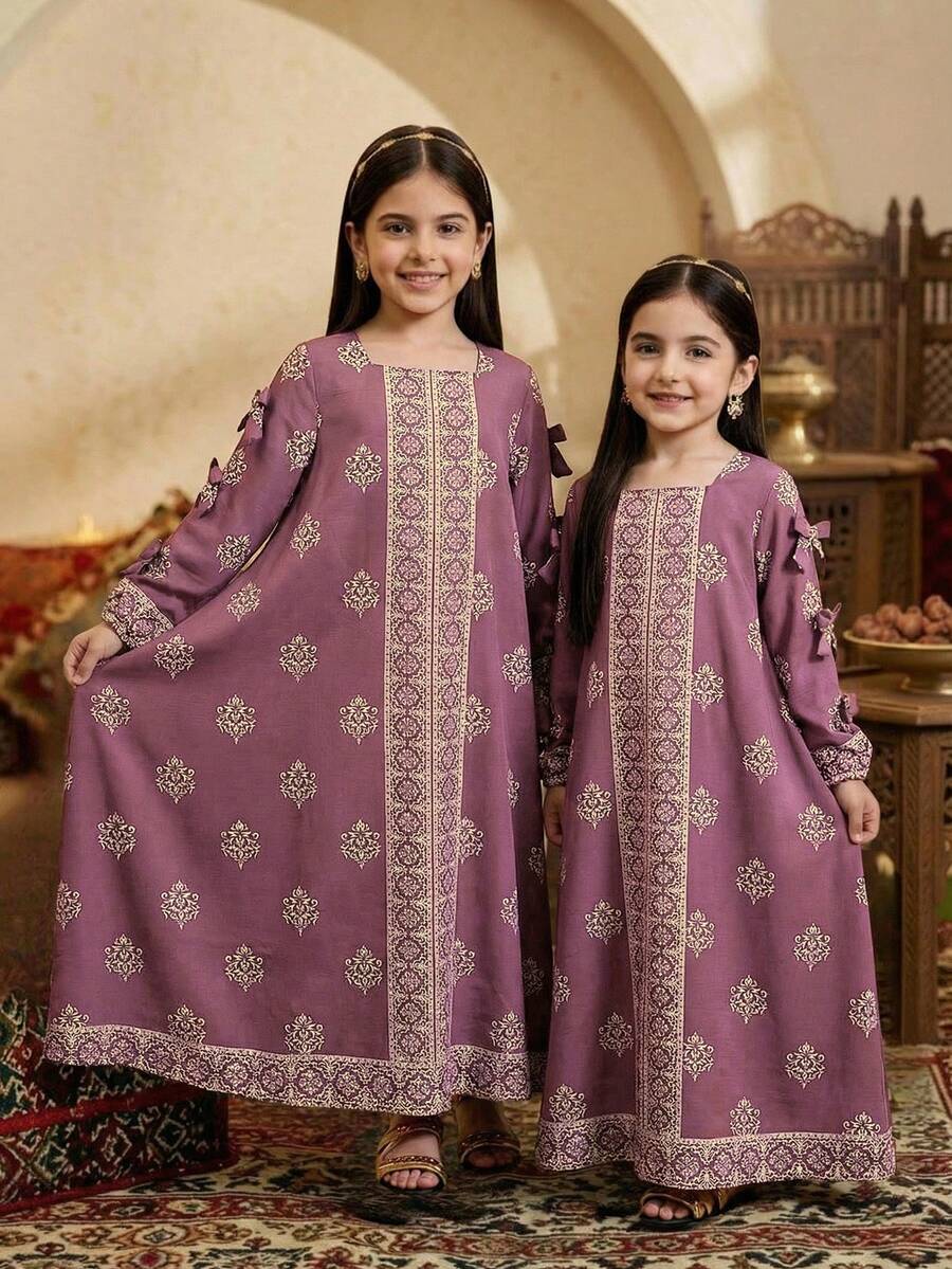 SHEIN 少女纯色拼接条纹方领蝴蝶结装饰长袖宽松A字连衣裙,适合旅行、度假、乡村风、休闲度假、波西米亚风,可与姐妹和女儿搭配穿着。 - 彩色 - 查看 1