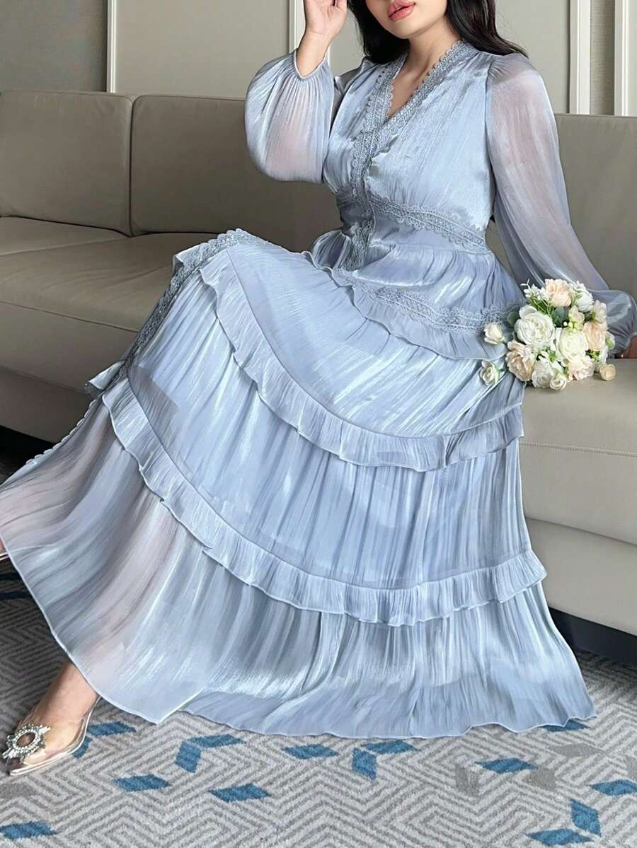 Dazy Plus V领蕾丝拼接荷叶边多层雪纺收腰优雅长灯笼袖加大码女式连衣裙，春夏长款连衣裙 - 霧霾藍 - 查看 1