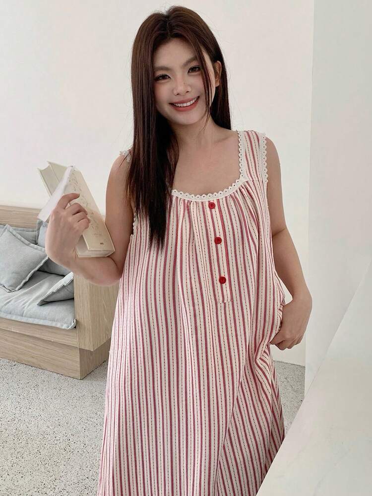 Dazy Plus Plus Size Women Summer Striped Print Contrast Lace Loose Camisole Nightgown