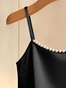 Franclia Fashionable New Satin Beaded Camisole Tank Top, Suitable For Spring/Summer Wear, Layering Or Standalone - Black - View 3