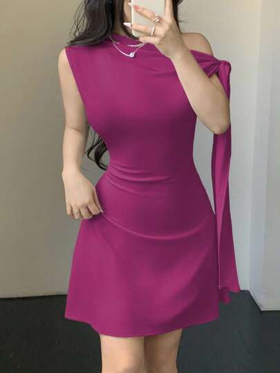 Celisse Vestido corto asimétrico con nudo en la cintura para mujer