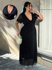 SHEIN EZwear 大码女式纯色撞色蕾丝深V领短袖性感时尚连衣裙 - 黑色 - 查看 3