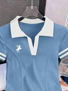 Resyla Women's Casual Short Sleeve T-Shirt With Knight Print And Contrast Collar - Baby Blue - View 3