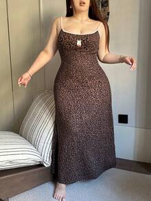 Dazy Plus 弹力紧身性感豹纹吊带长睡裙 - 棕色 - 查看 6