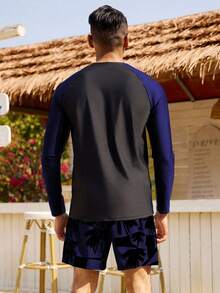 Manfinity Swimmode 2pcs Men's Tropical Print Contrast Color Raglan Sleeve Top And Drawstring Waist Shorts Swimsuit Set - Multicolor - View 2