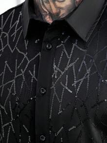 Manfinity Roughcore 亮片刺绣男士短袖单排扣衬衫，男士复古风，日常休闲、周末旅行、户外活动、探险旅行、轻松的工作环境或半正式场合，男友/丈夫礼物，周年纪念/生日礼物，派对、夏季假期、婚礼、春夏、狂欢节，男士黑色亮片短袖几何图案纽扣衬衫，时尚休闲之选，男士水钻衬衫，男士街头风衬衫，男士蕾丝衬衫，男士蕾丝网眼衬衫，哥特风男士衬衫 - 黑色 - 查看 4