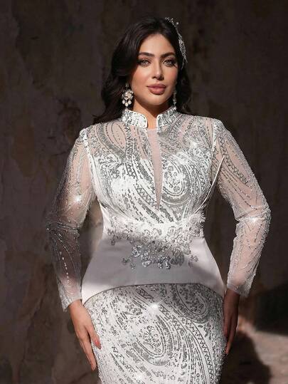 Aureia Plus Size Elegant Luxurious White Stand Collar 3D Floral Applique Beaded Splice Mermaid Hem Bridal Wedding Dress (With Waist Belt), Valentine's Day