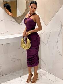 Slaydiva 性感露背镂空金属装饰褶皱紫红色中长连衣裙 - 紫色 - 查看 5