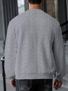 Manfinity CasualCool 男士纯色休闲拉链长袖卫衣，百搭日常穿着，男士针织开衫，男士针织衫外套，灰色男士套装，灰色外套，复古风格，适合日常休闲、周末旅行、户外活动、探险旅行、轻松的工作环境或半正式场合，可作为男友/丈夫礼物、周年纪念/生日礼物、派对、夏季假期、沙滩装、夏威夷婚礼以及春夏穿着。 - 灰色 - 查看 2