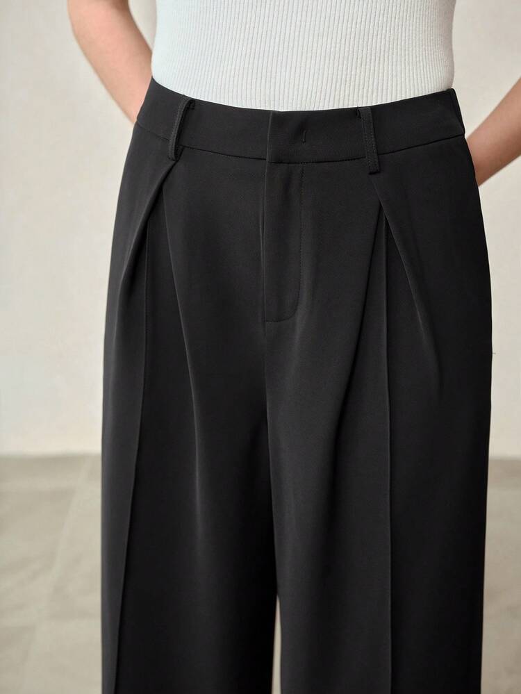 FOLD PLEATED PRESS CREASE PANTS