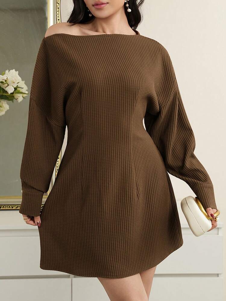 Modelyn Damen Lässig Elegant einfarbiges Kleid mit Bootsausschnitt und Taillenzug, Herbst/Winter - Braun - Übersicht 6