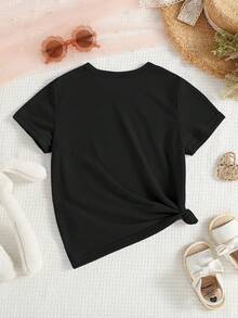 春夏秋季女童休闲时尚创意个性清爽简约酷炫虚拟女团明星图案字母标语印花宽松基础款短款T恤，舒适日常穿着，温暖的夏秋风格，适合春夏女童穿搭，上衣 - 黑色 - 查看 2