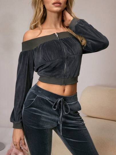 HautHeat Women's Contrast Color Off-Shoulder Long Sleeve Zipper Front Loungewear Top